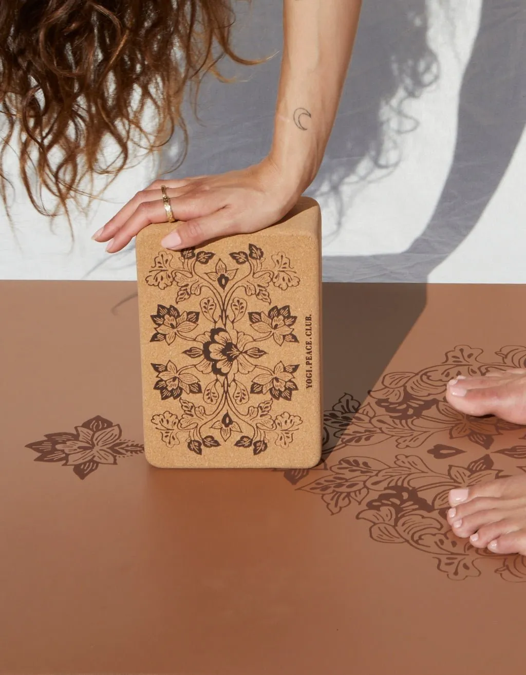 5 mm Deluxe Lotus Chai Yoga Mat   Strap