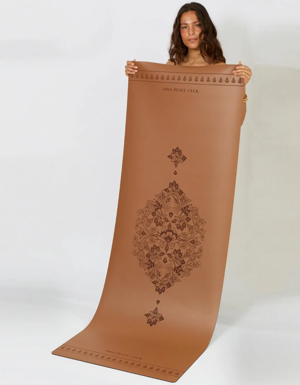 5 mm Deluxe Lotus Chai Yoga Mat   Strap