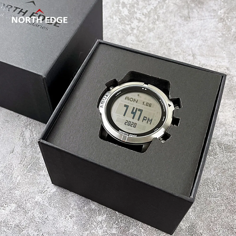 AQUA 100 Meter Dive Watch